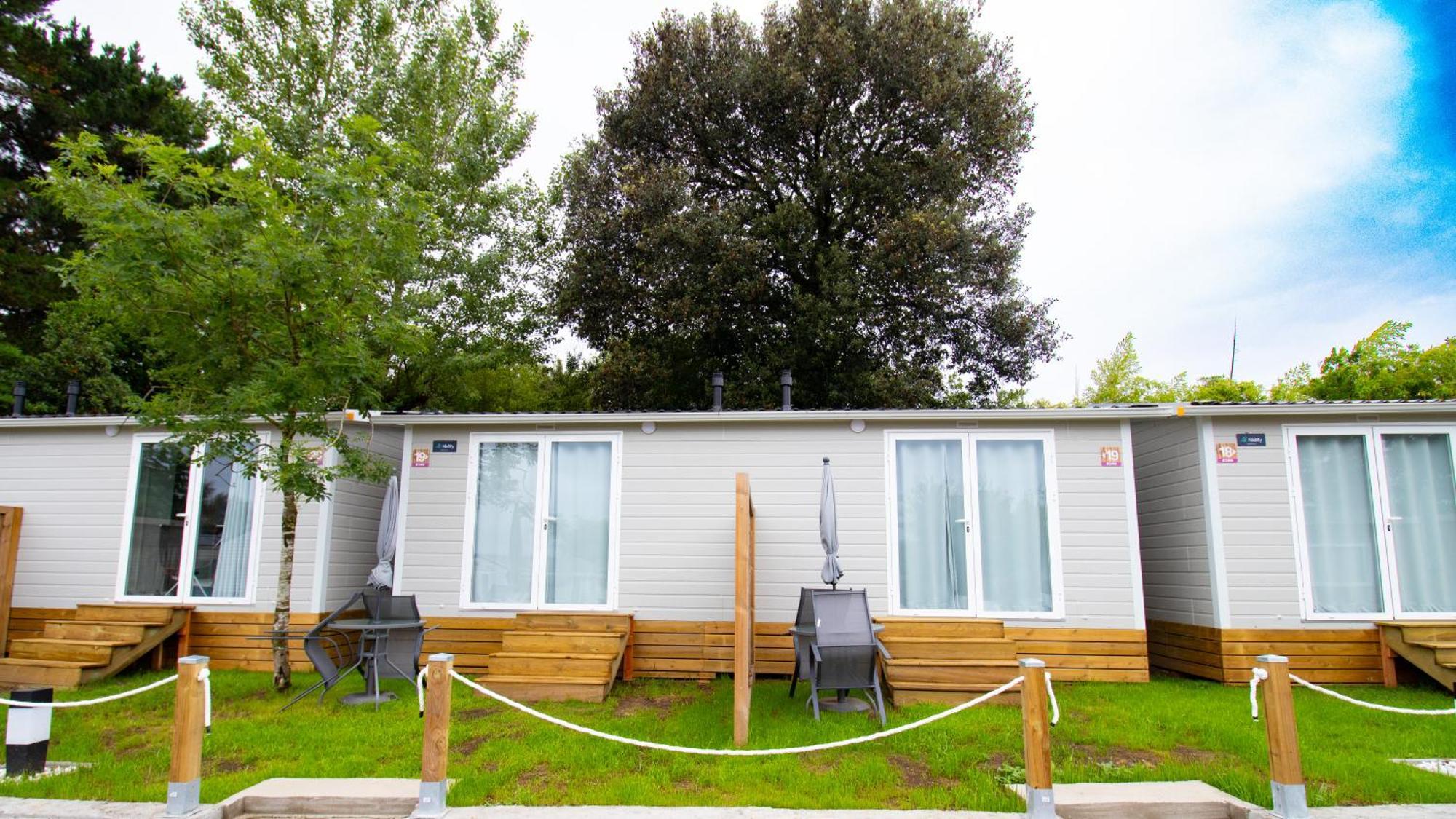 Somo Bungalow Resort - Camping Latas Exterior foto